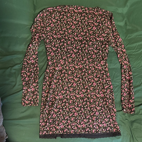 MAJORELLE - Lena Mini Dress in Black Ditsy - Size Large - Picture 3 of 4